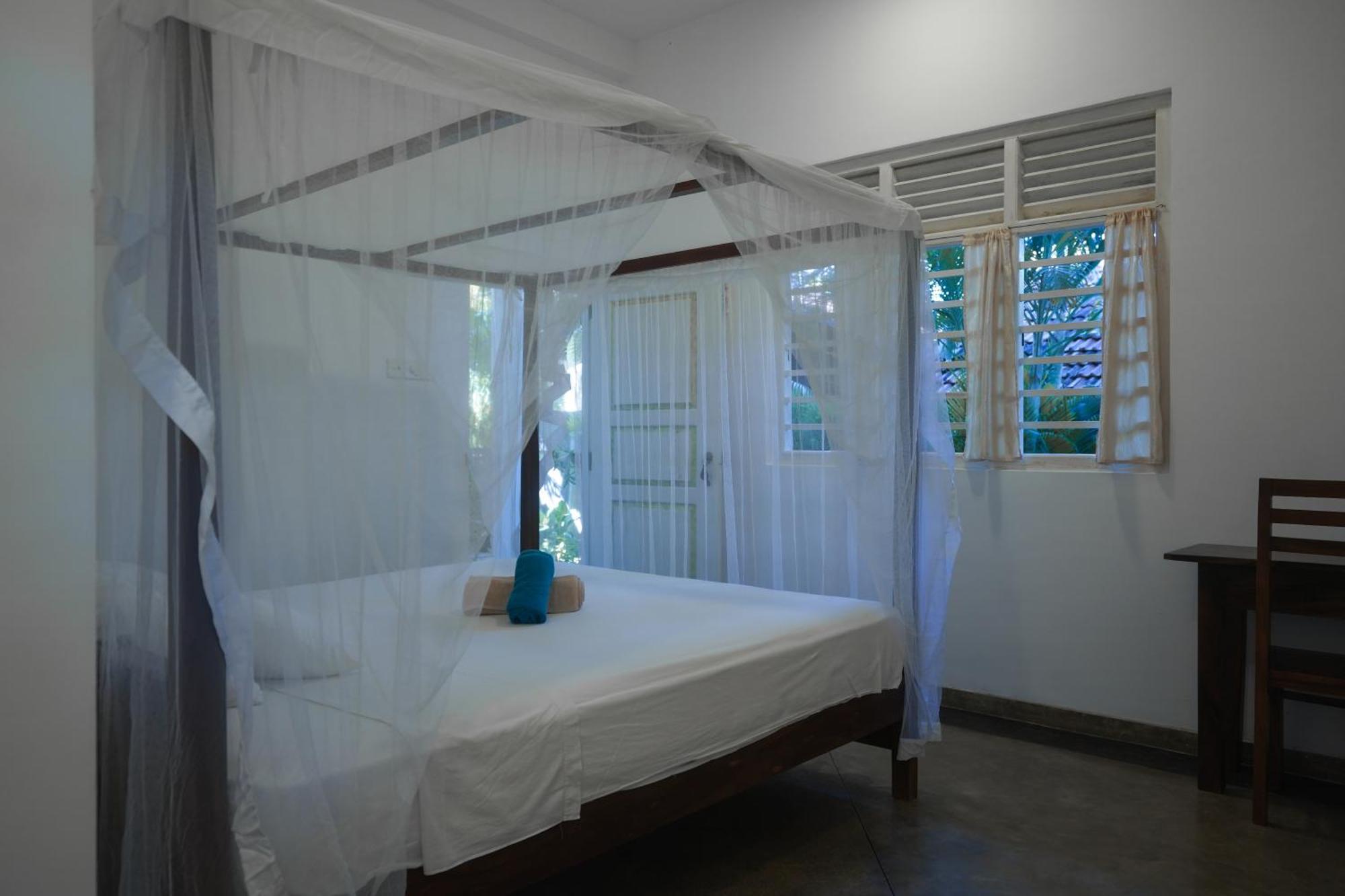 Bed and Breakfast Casa Tharin Madiha Matara Exterior foto